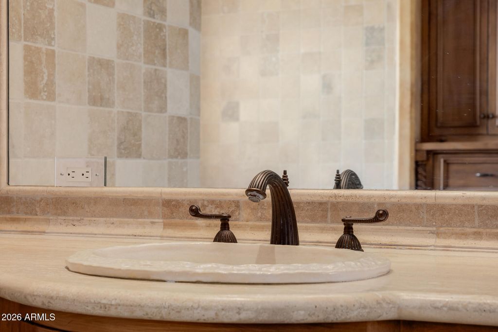 Image 56 of property listing at 10433 W MARIPOSA GRANDE --, Peoria, AZ 85383