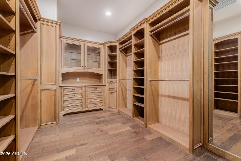 Image 60 of property listing at 10433 W MARIPOSA GRANDE --, Peoria, AZ 85383