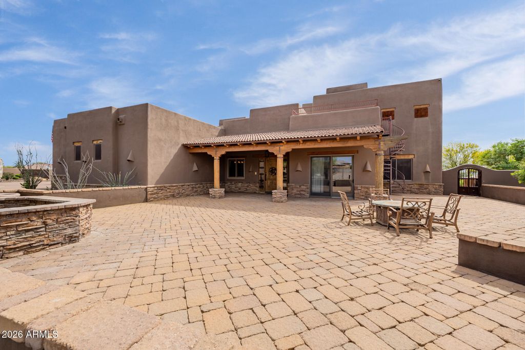 Image 7 of property listing at 10433 W MARIPOSA GRANDE --, Peoria, AZ 85383