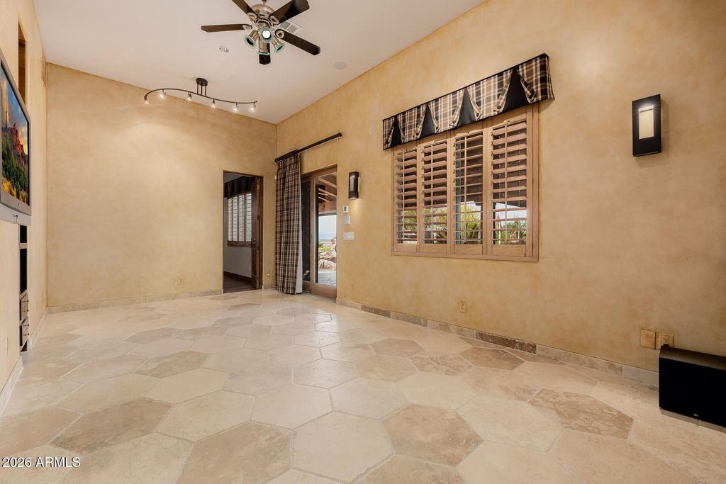 Image 75 of property listing at 10433 W MARIPOSA GRANDE --, Peoria, AZ 85383