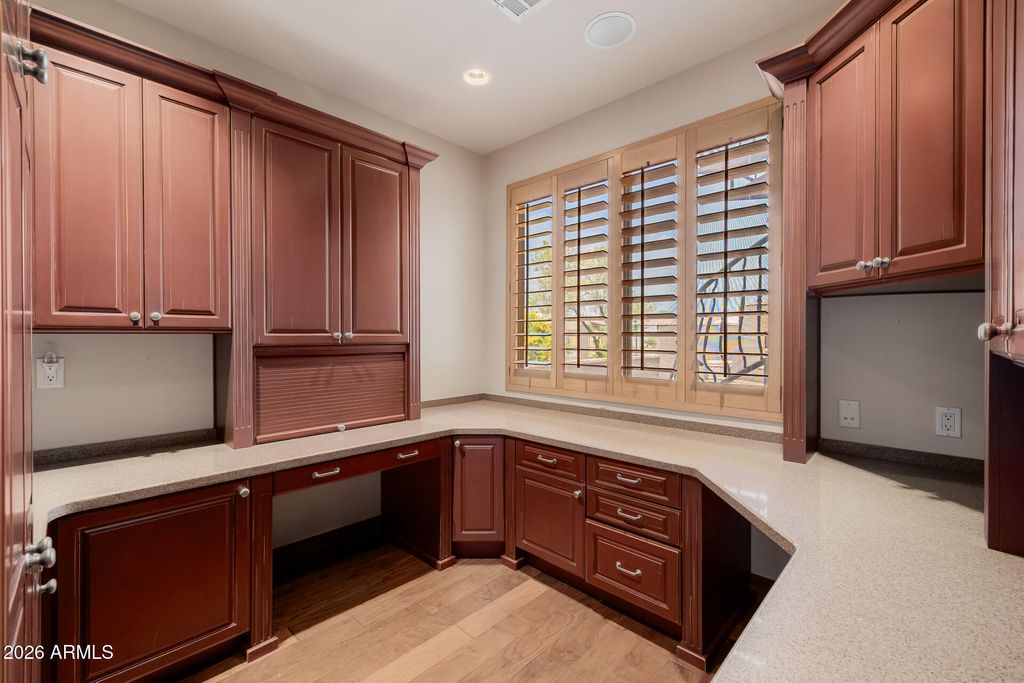 Image 84 of property listing at 10433 W MARIPOSA GRANDE --, Peoria, AZ 85383