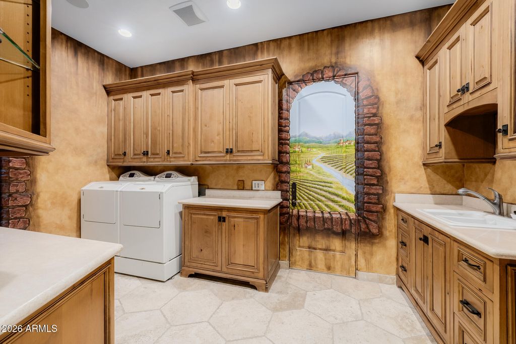 Image 85 of property listing at 10433 W MARIPOSA GRANDE --, Peoria, AZ 85383