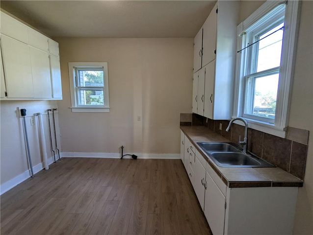 1521 1st Avenue E, Horton, KS 66439