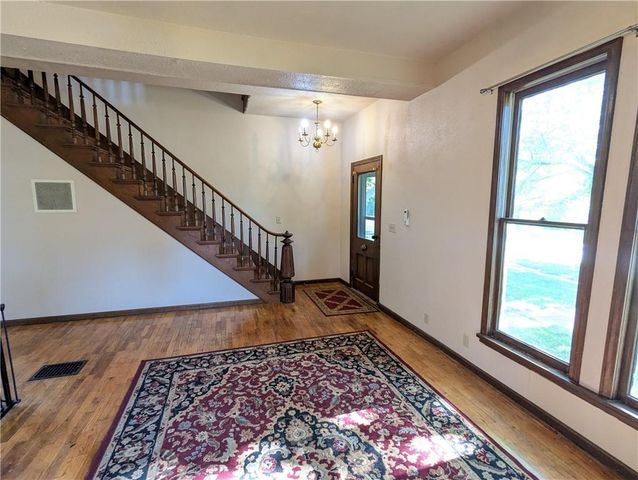 1521 1st Avenue E, Horton, KS 66439