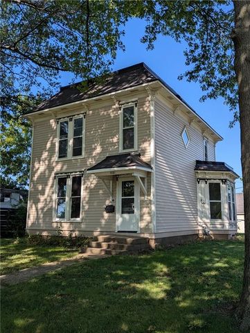 1521 1st Avenue E, Horton, KS 66439