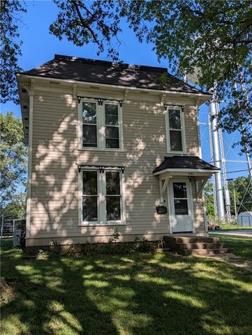 1521 1st Avenue E, Horton, KS 66439