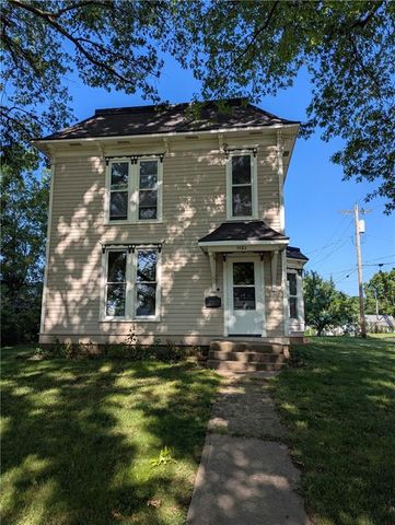 1521 1st Avenue E, Horton, KS 66439