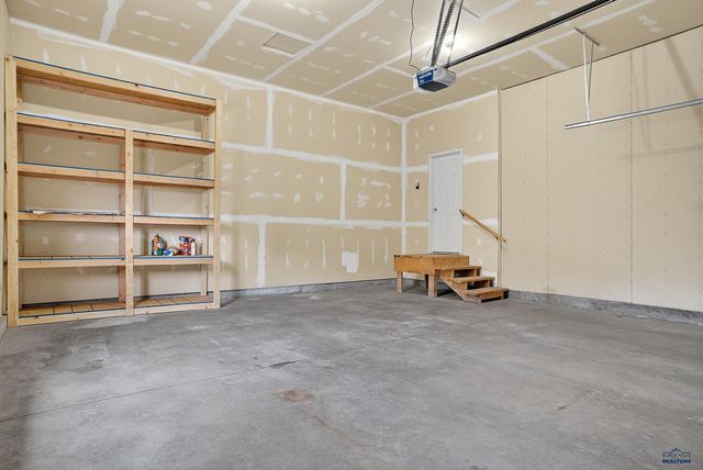 401 KAHLER CT, Rapid City, SD 57701