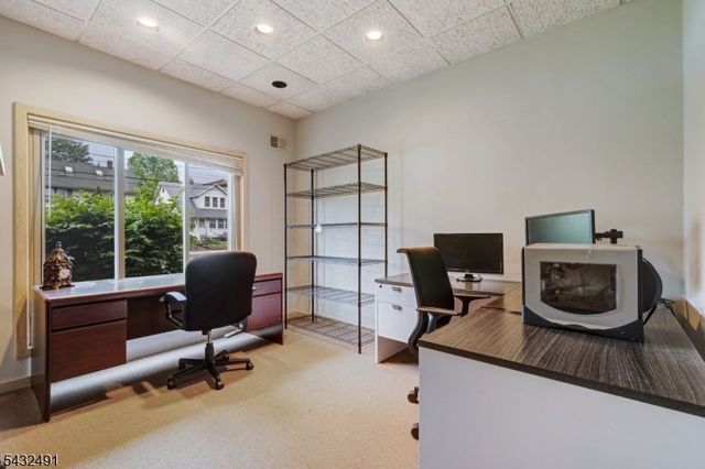 38 N Gaston Ave, Somerville Boro, NJ 08876