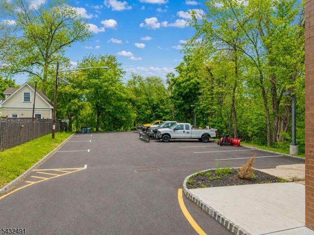 38 N Gaston Ave, Somerville Boro, NJ 08876