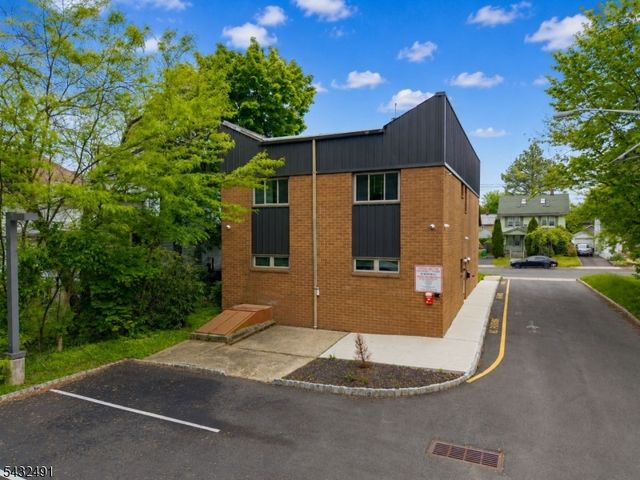 38 N Gaston Ave, Somerville Boro, NJ 08876