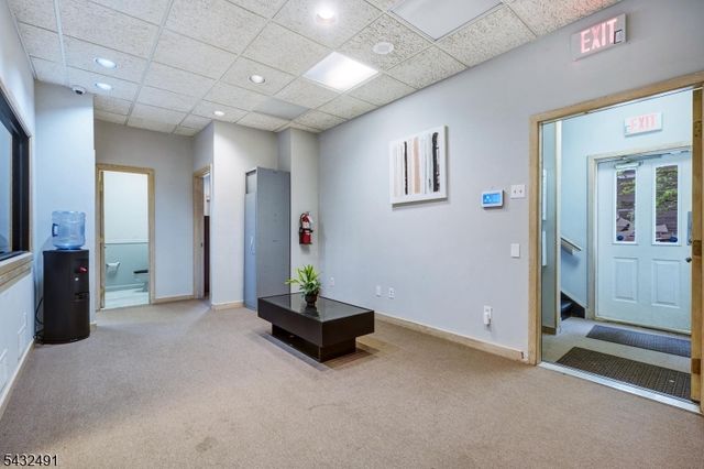 38 N Gaston Ave, Somerville Boro, NJ 08876