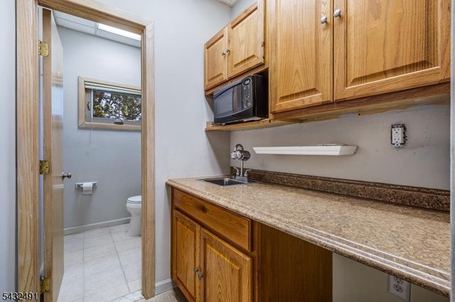 38 N Gaston Ave, Somerville Boro, NJ 08876