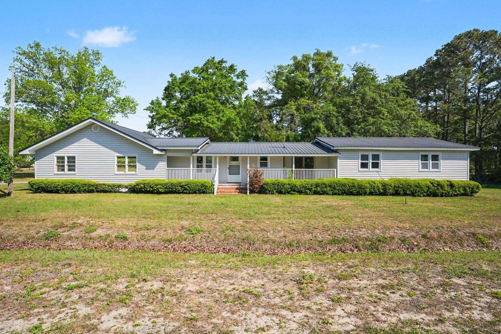 5370 Miracle Ln., Conway, SC 29527