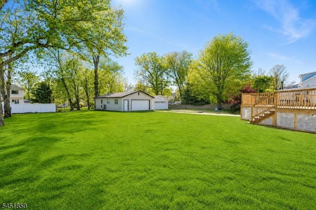 72 E Cedar St, Livingston Twp., NJ 07039
