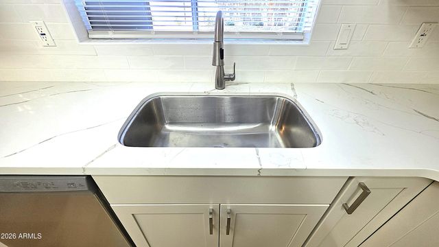 2376 E OLIVINE Road, San Tan Valley, AZ 85143