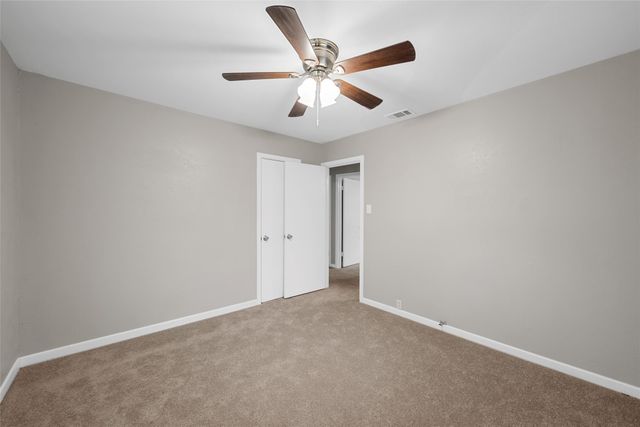 607 E Pine Street, West, TX 76691