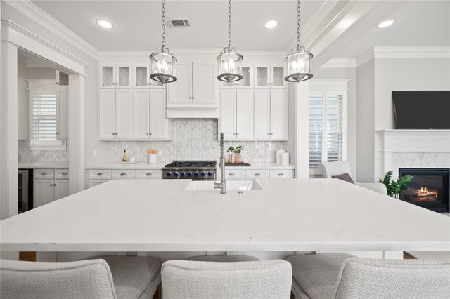 1003 E 25th Street, Houston, TX 77009