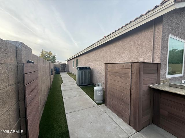 1567 N Tucana Court, Gilbert, AZ 85234
