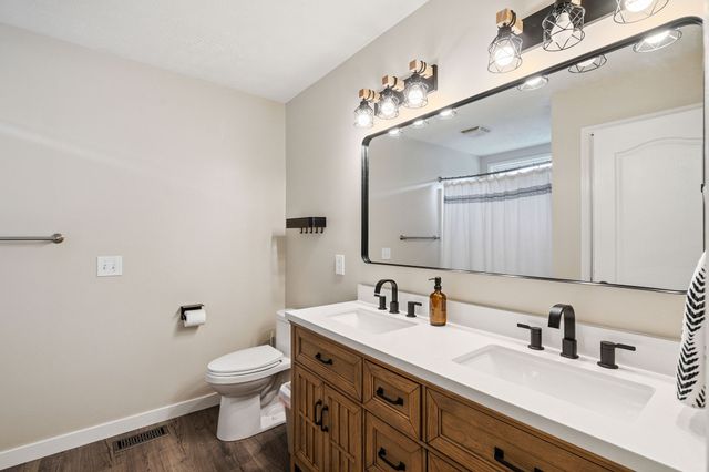 108 Smotherman Ct, Murfreesboro, TN 37129