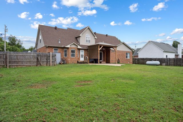 108 Smotherman Ct, Murfreesboro, TN 37129