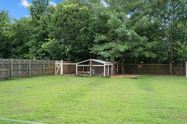 108 Smotherman Ct, Murfreesboro, TN 37129