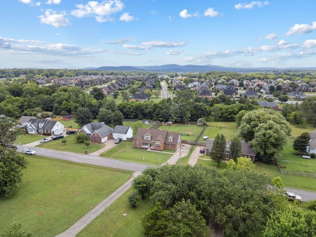 108 Smotherman Ct, Murfreesboro, TN 37129