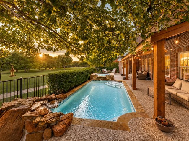 2706 Brookside Lane, Mckinney, TX 75072