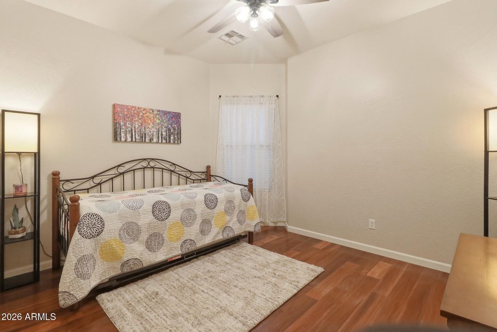 Image 24 of property listing at 12833 W FLOWER Street, Avondale, AZ 85392