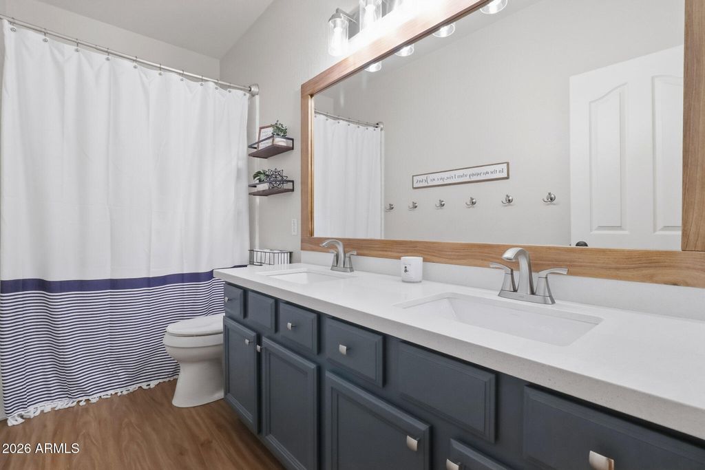 Image 40 of property listing at 12833 W FLOWER Street, Avondale, AZ 85392