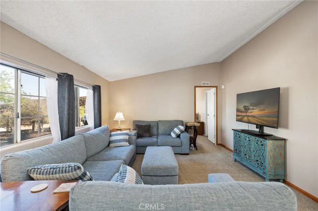 40399 Denise Road, Temecula, CA 92544