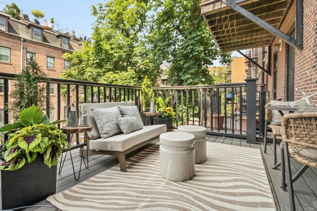 202 W Springfield St 4, Boston, MA 02118