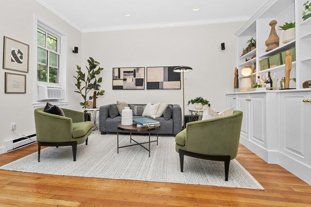 202 W Springfield St 4, Boston, MA 02118