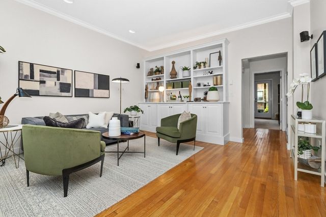 202 W Springfield St 4, Boston, MA 02118