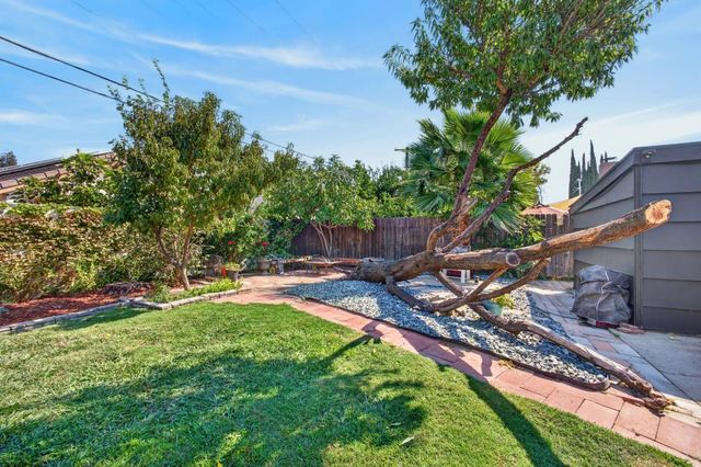 928 Anna St, West Sacramento, CA 95605
