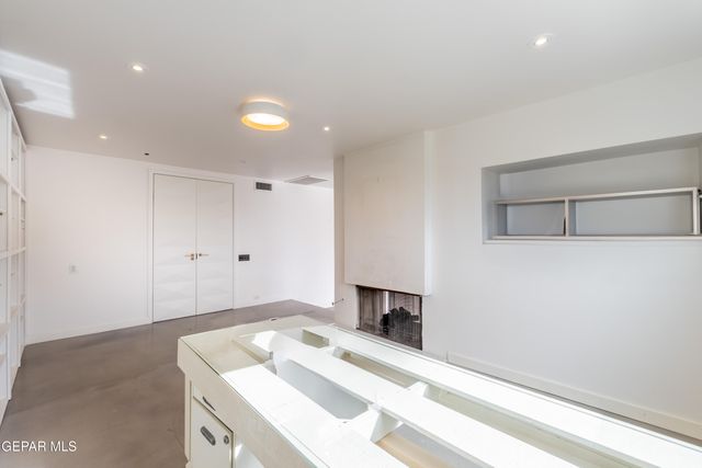 808 WINGFOOTE Road, El Paso, TX 79912