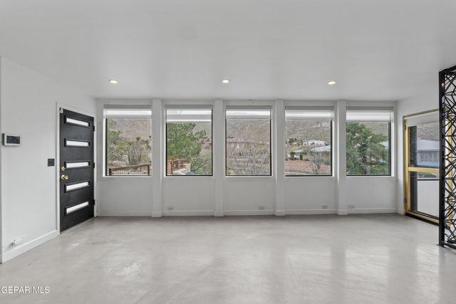 808 WINGFOOTE Road, El Paso, TX 79912