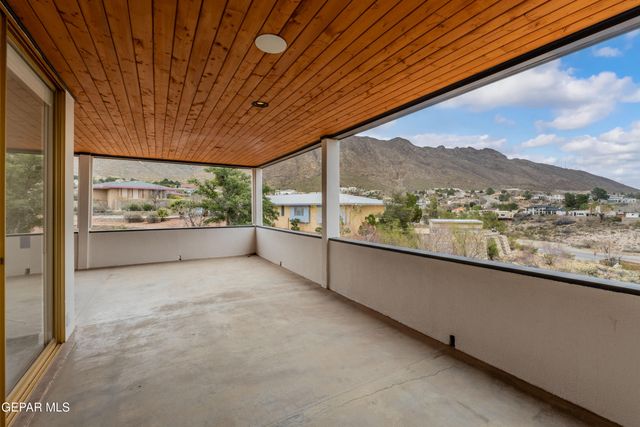 808 WINGFOOTE Road, El Paso, TX 79912