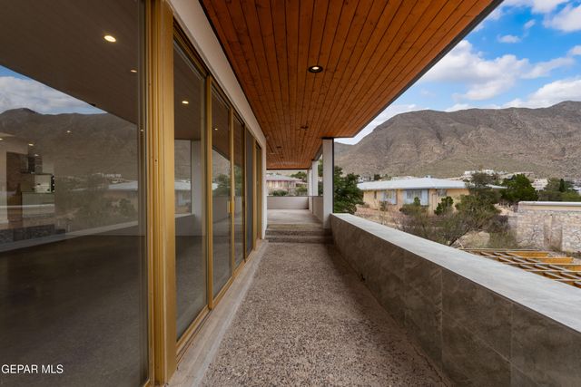 808 WINGFOOTE Road, El Paso, TX 79912