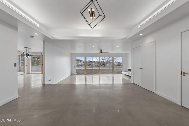 808 WINGFOOTE Road, El Paso, TX 79912