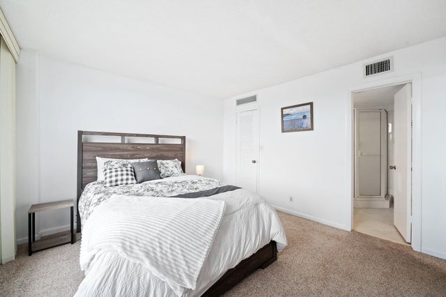 1050 Hillsboro Mile Unit 203w, Hillsboro Beach, FL 33062