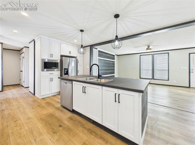 273 E Don Drive, Pueblo, CO 81007