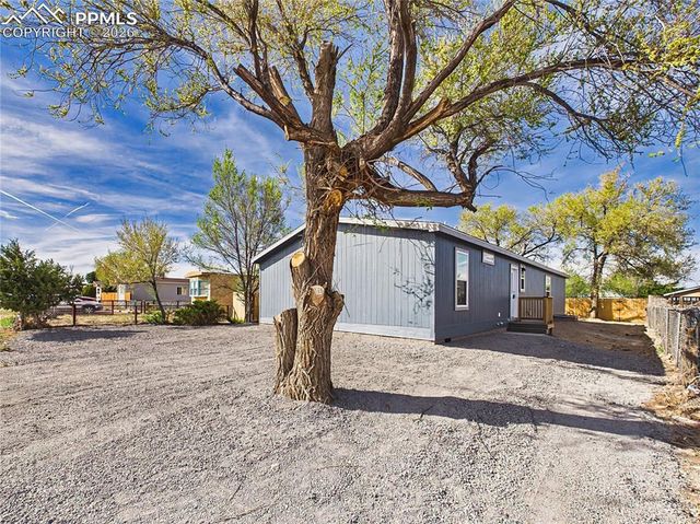273 E Don Drive, Pueblo, CO 81007