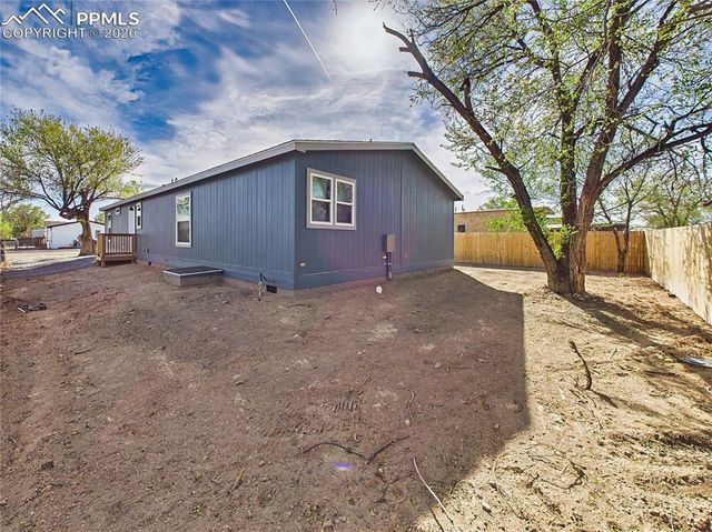 273 E Don Drive, Pueblo, CO 81007