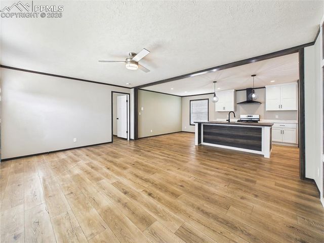 273 E Don Drive, Pueblo, CO 81007