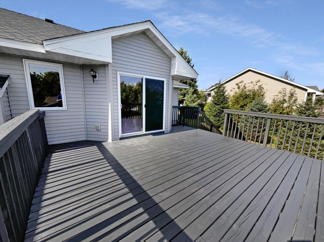 137 Pheasant Ridge Drive, Montrose, MN 55363