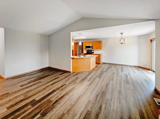 137 Pheasant Ridge Drive, Montrose, MN 55363