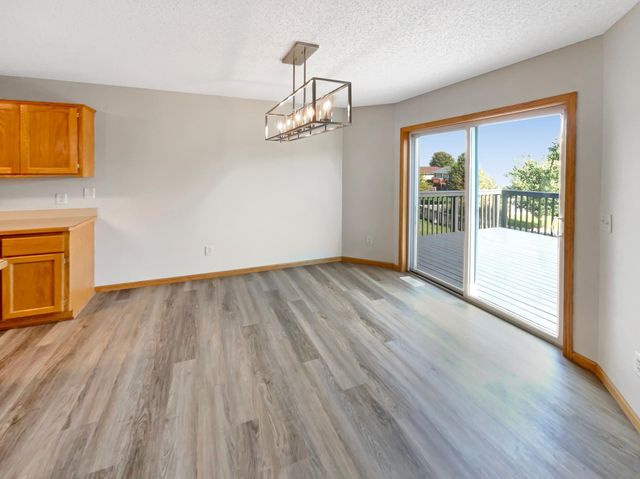 137 Pheasant Ridge Drive, Montrose, MN 55363