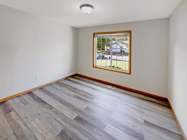 137 Pheasant Ridge Drive, Montrose, MN 55363