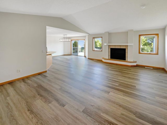 137 Pheasant Ridge Drive, Montrose, MN 55363